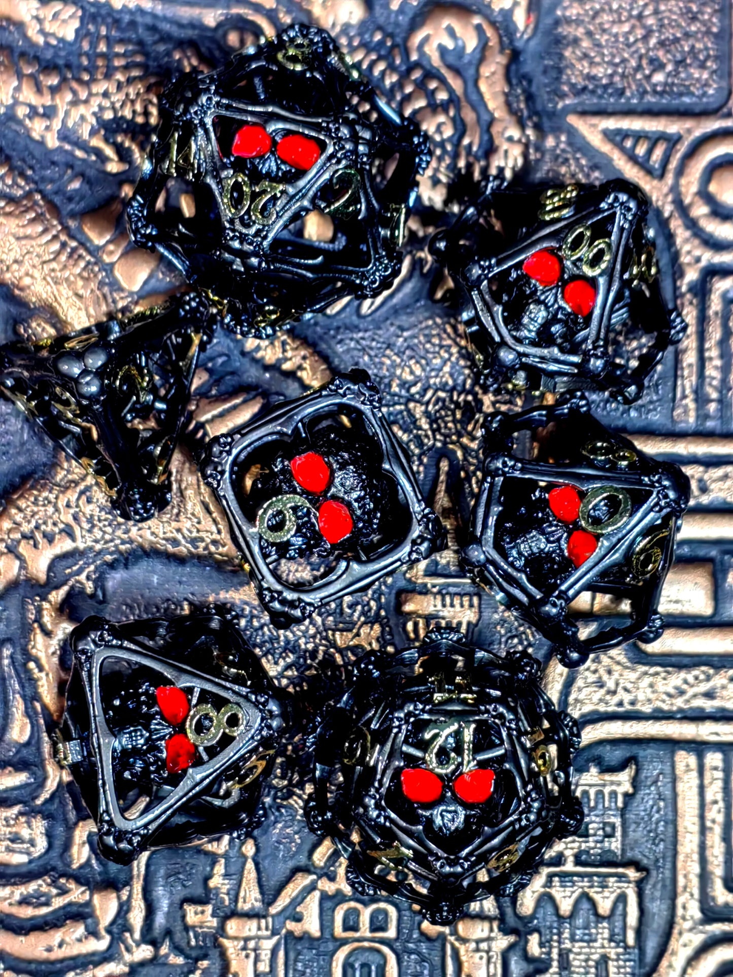 7-Piece Metal Dice with Skull Core