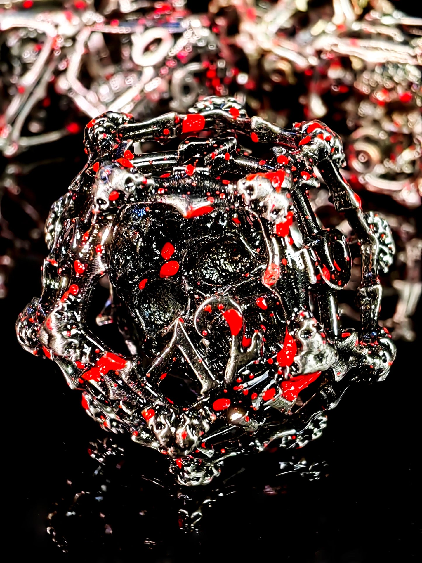 7-Piece Metal Dice with Skull Core