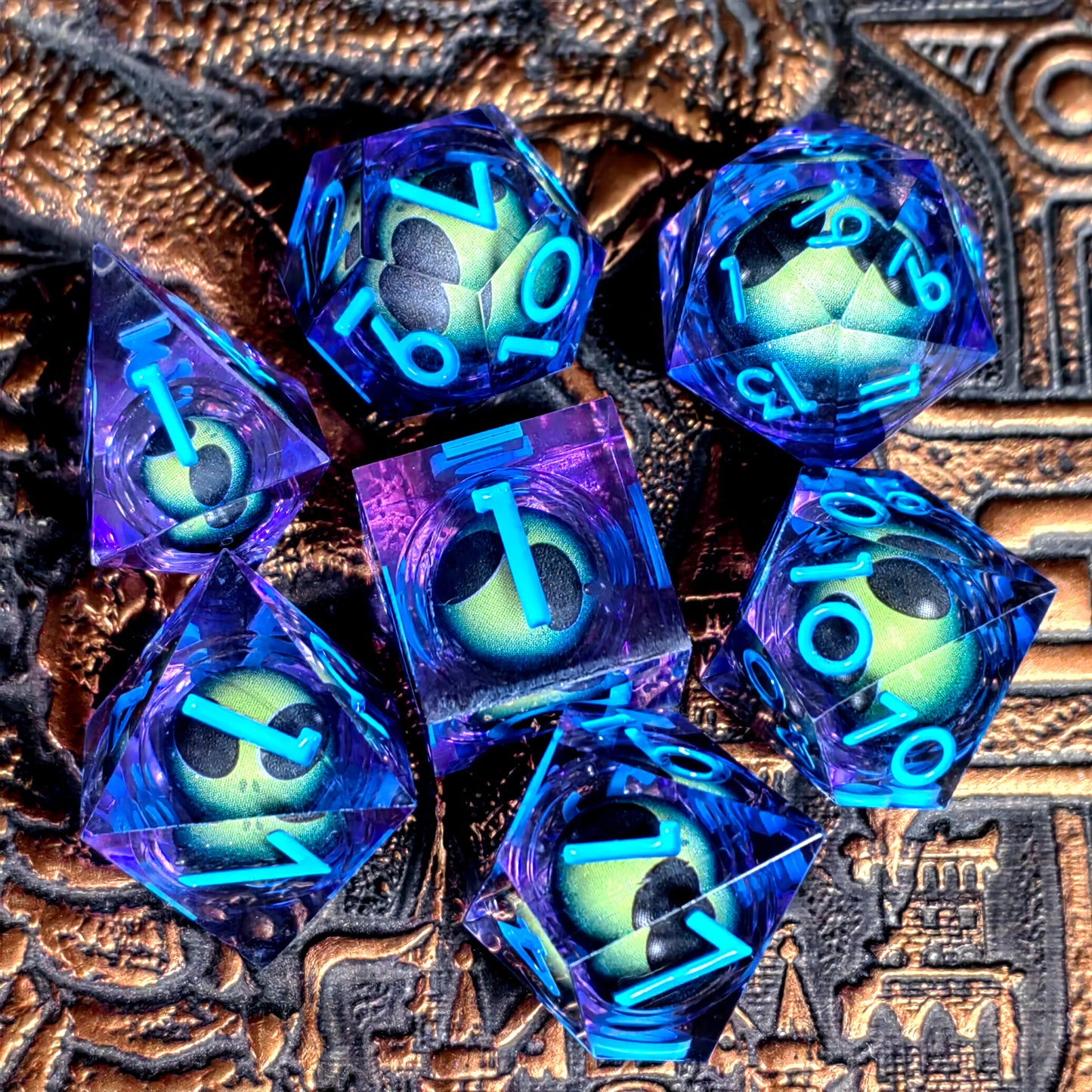 DnD Dice Set with Spinning Dragon Eye Core, 7-Piece Polyhedral , Light Purple Dice for Dungeons & Dragons, RPG Tabletop Games