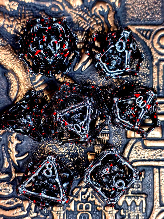 7-Piece Metal Dice with Skull Core